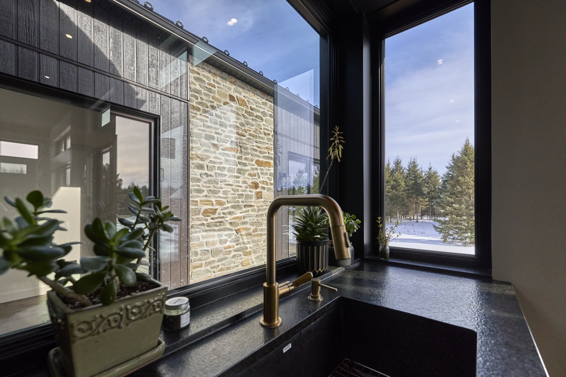 St-Isidore · Impex Stone